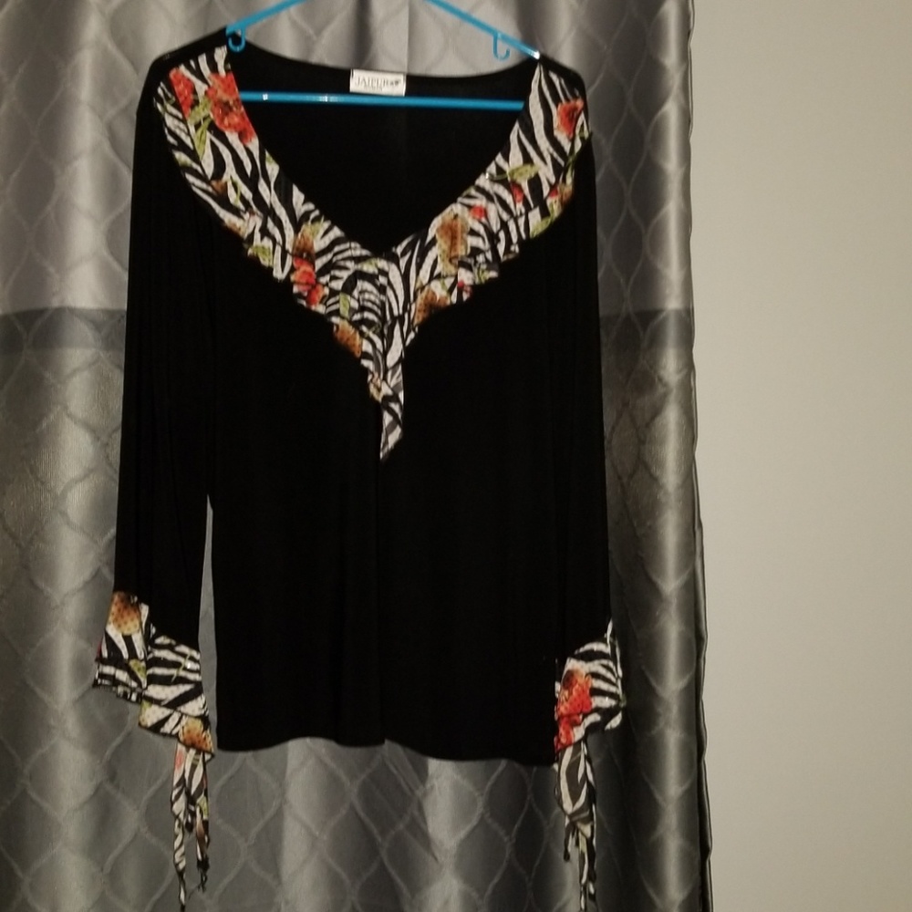 Women's blouse